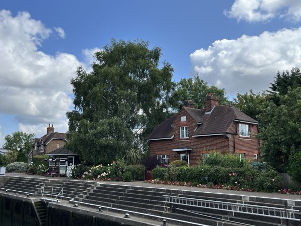 Old Windsor Lock